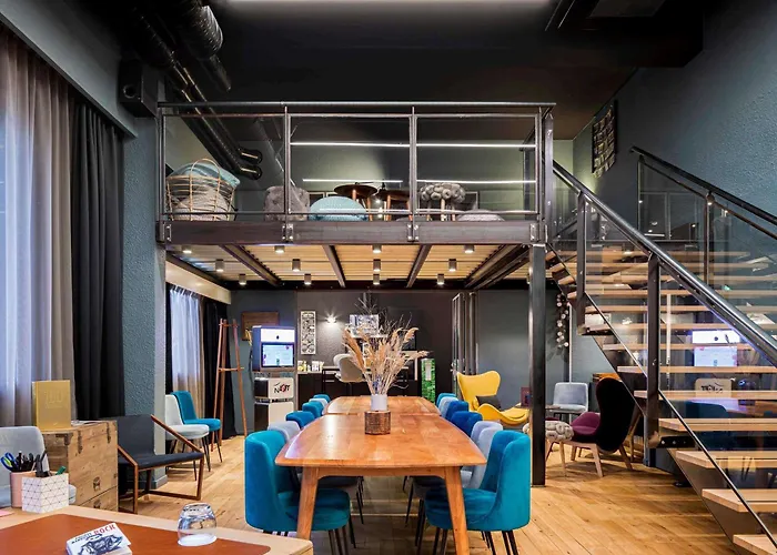 Novotel Lyon Gerland Musee Des Confluences